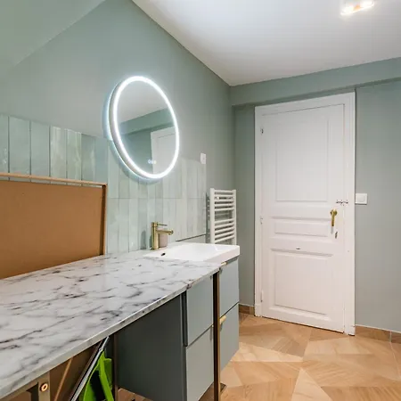 Cozy Attic Near Bastille And Le Marais