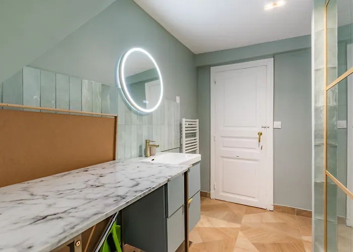 Cozy Attic Near Bastille And Le Marais