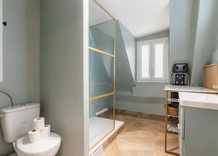 Cozy Attic Near Bastille And Le Marais Apartment Paris